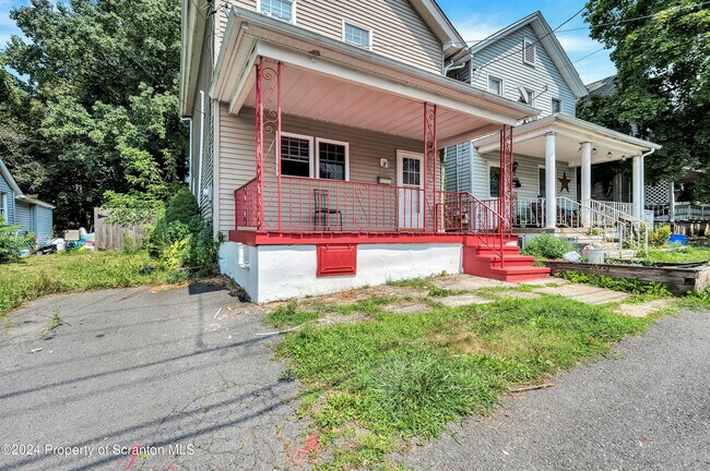 Foto del edificio - 630 E Lackawanna Ave