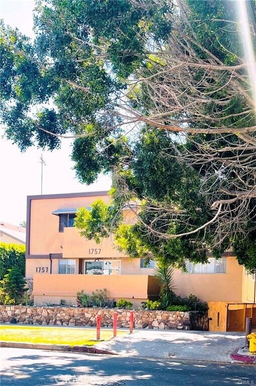 Primary Photo - 1757 Normandie Ave