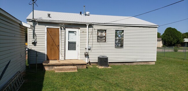 Foto del edificio - 1103 Roosevelt St