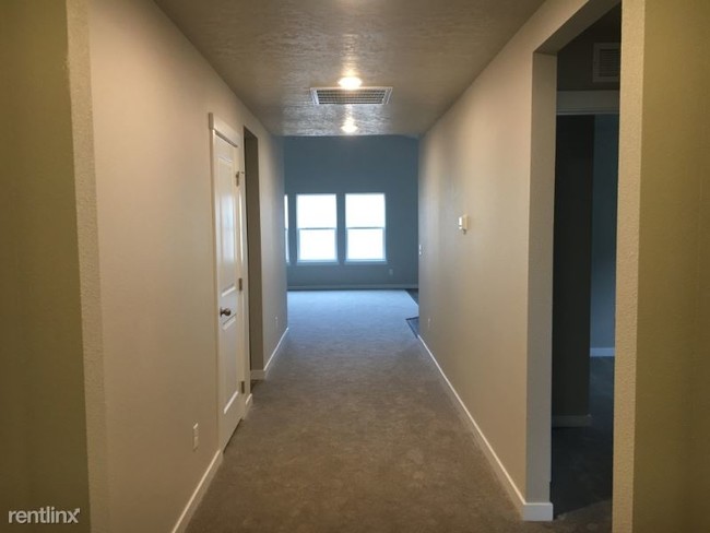 Foto del edificio - 3 br, 2 bath House - 16815 N Cornwallis Way