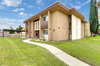 Building Photo - 11119 Poplar St