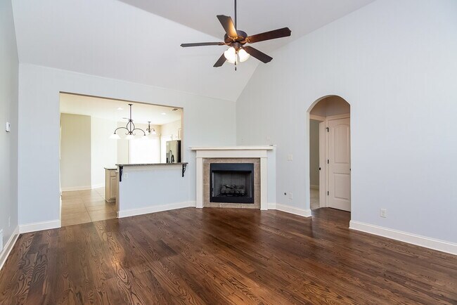 Building Photo - 4675 W Petite Loop