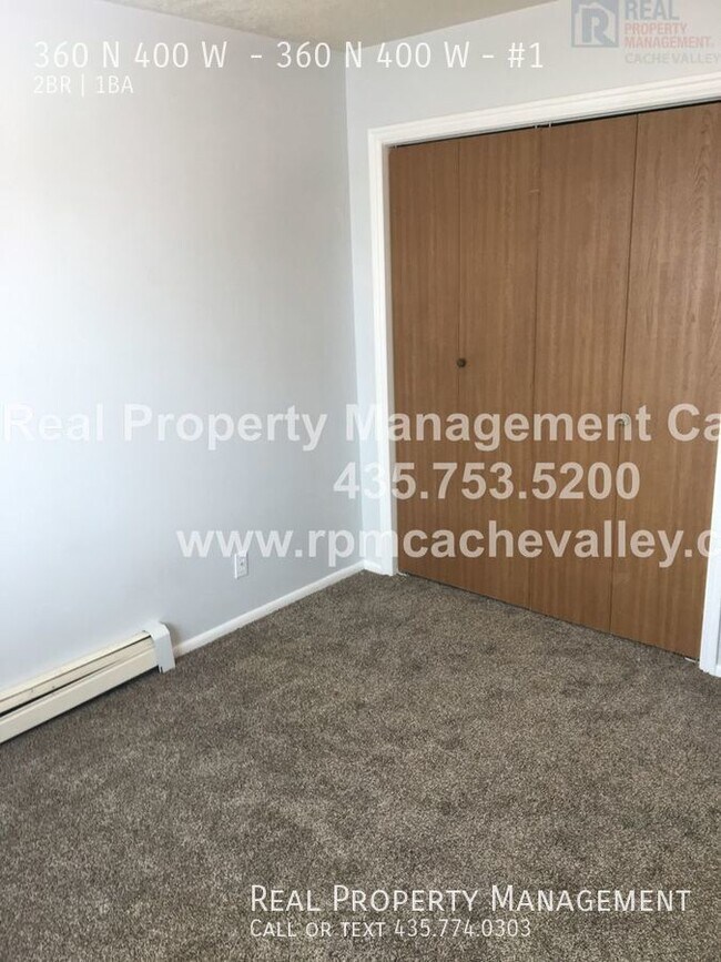 Building Photo - Why wait? Pre Lease today! Great 2 br town...