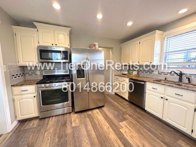 Foto del edificio - This property offers a NO DEPOSIT option available for qualified renters!