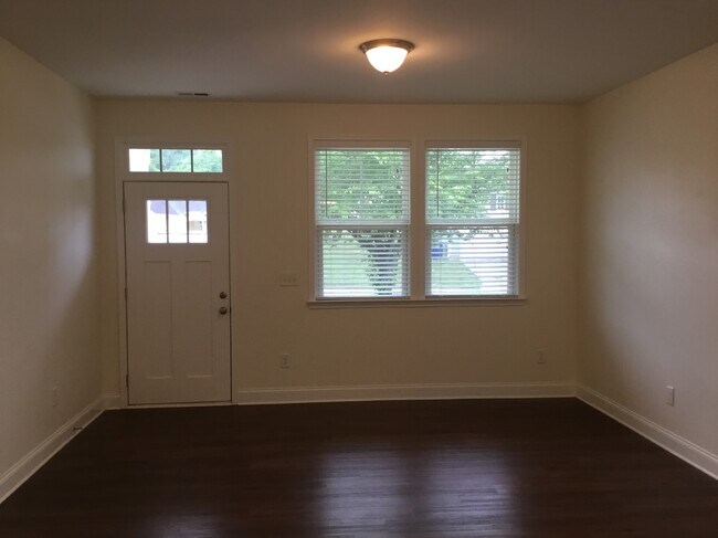 Building Photo - 1615 Heather Trace Lane