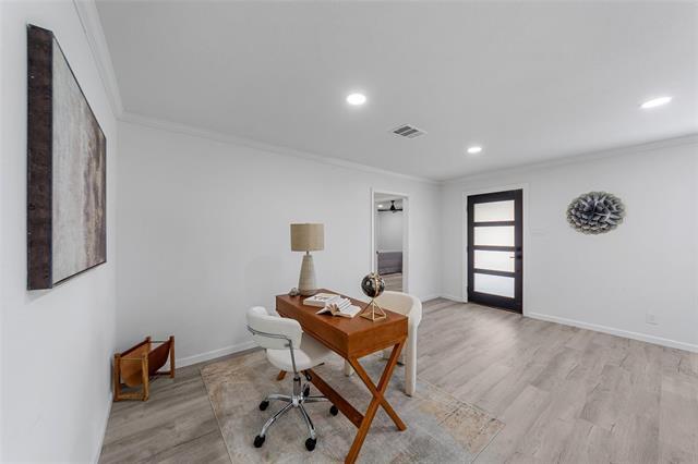 Foto del edificio - 7107 E Mockingbird Ln