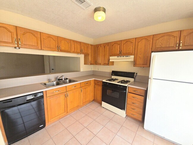 Building Photo - 11130 Thunderhaven Dr
