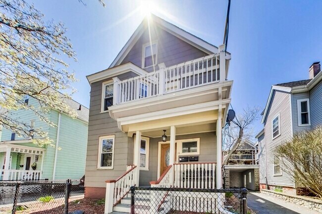 Building Photo - 16 Cypress St