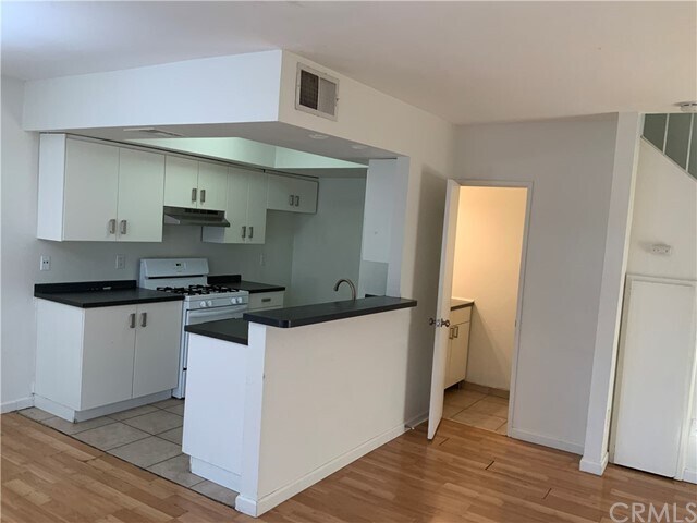 Building Photo - 17025 Ivy Ave