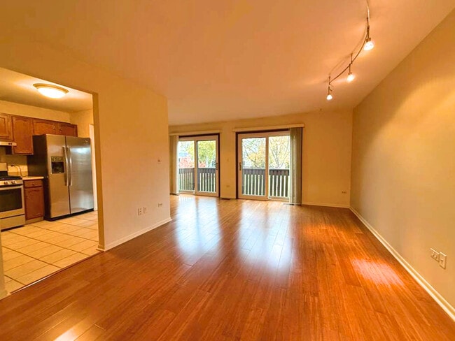 Foto del edificio - 966 Cumberland Ct