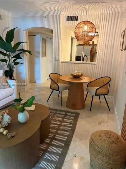 Foto del edificio - 2951 S Bayshore Dr