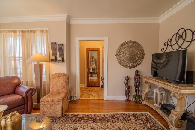 Foto del edificio - 7741 S Chappel Ave