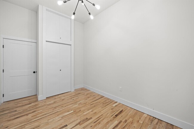 Building Photo - 241 Palisade Ave