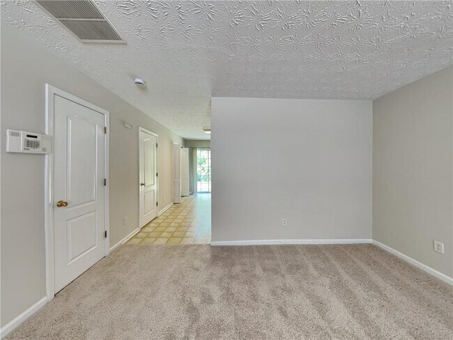 Foto del edificio - 3116 Fields Dr