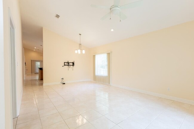 Building Photo - 4030 Forsythe Park Cir