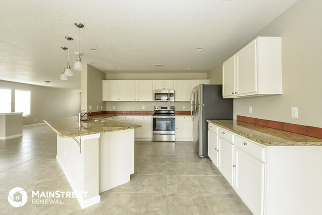 Building Photo - 9203 Mimosa Manor