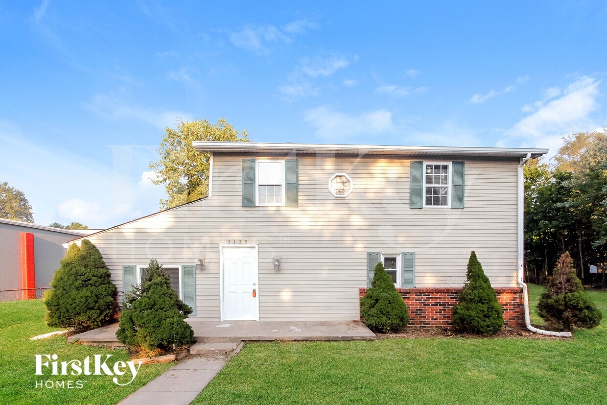 Foto principal - 3135 Foltz St