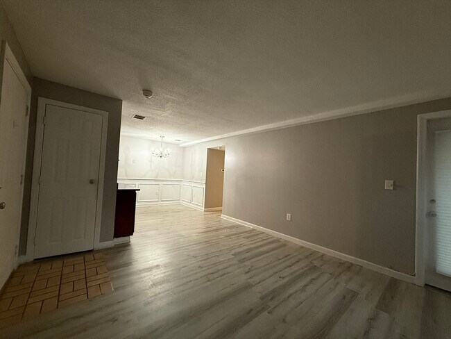 Building Photo - 34 Walden Dr