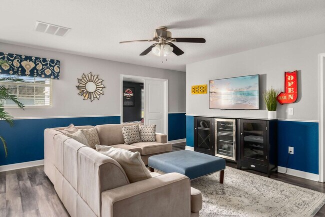 Building Photo - 9048 Sand Trap Dr