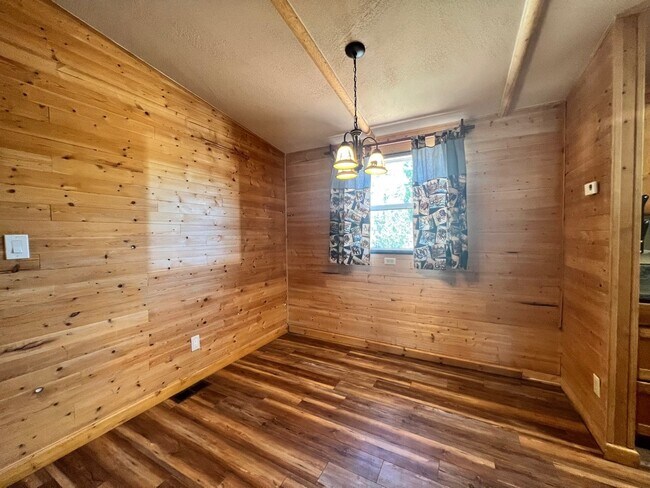 Foto del edificio - 2939 Paint Pony Ln