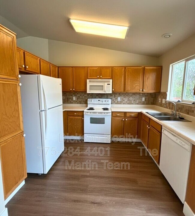Foto del edificio - 863 Blizzard Ct