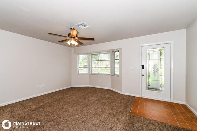Foto del edificio - 1322 SE 44th Terrace