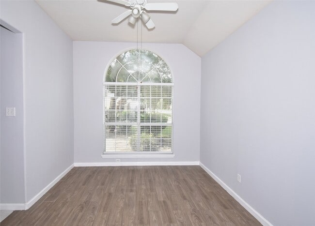 Foto del edificio - 20703 Whitevine Way