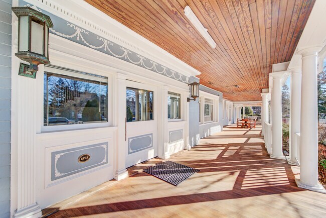 Foto del edificio - 1315 Wood Ave