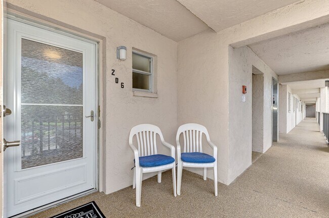 Foto del edificio - BEAULTIFUL 1 BEDROOM, 1 BATHROOM CONDO LOC...