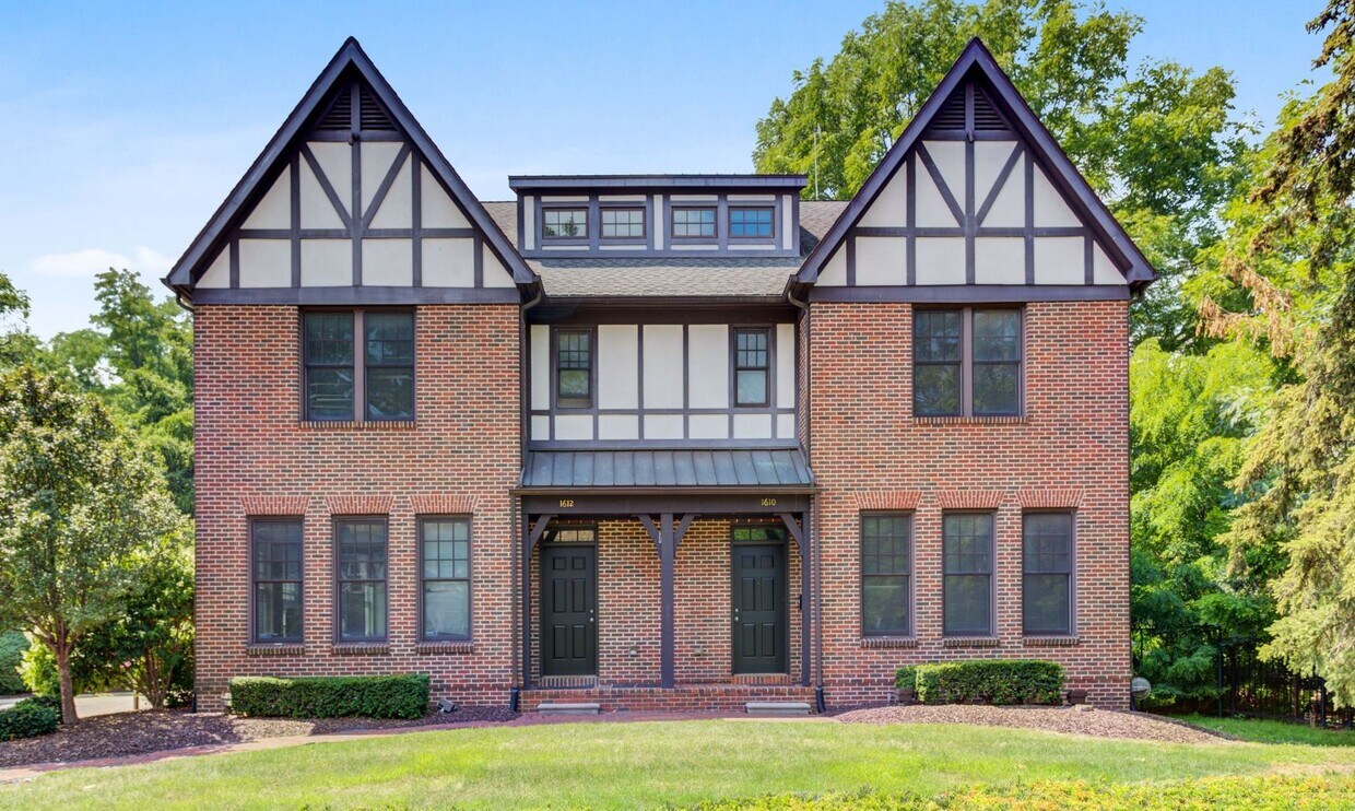 16101612 Washtenaw Ave Unit 1610, Ann Arbor, MI 48104 Room for Rent