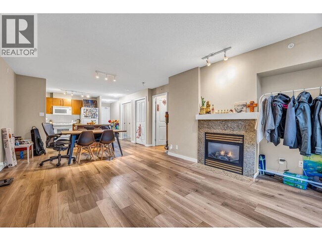 Photo du bâtiment - 2138 Madison Ave