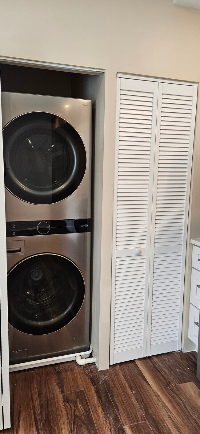 Foto del edificio - 2016 1st St NW