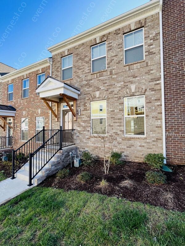 Building Photo - 132 Buckfast Ln