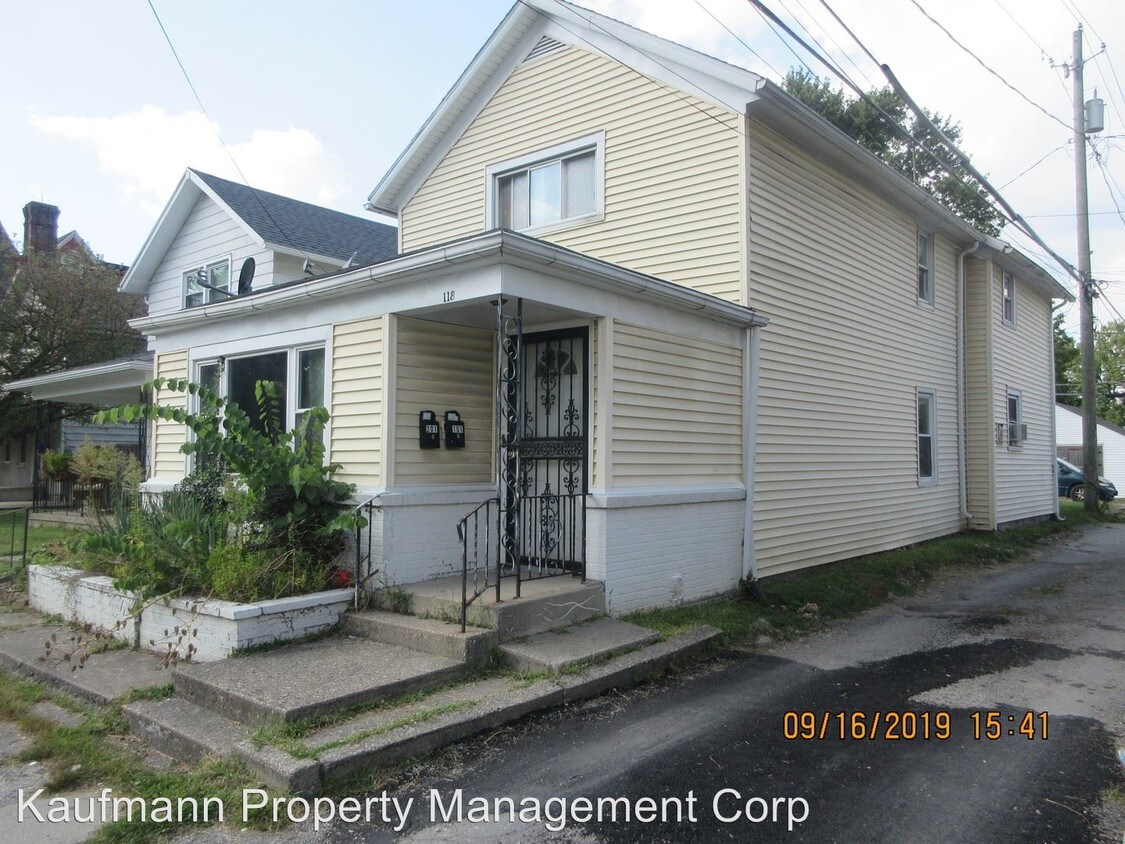 Primary Photo - 118 W Creighton Ave