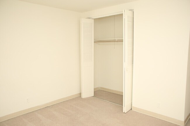 Foto del edificio - 2420 Arlington Blvd