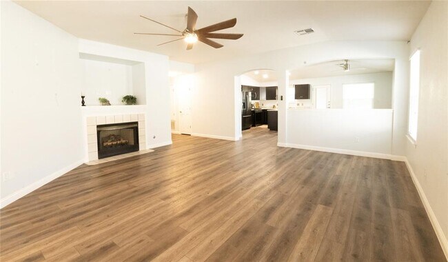 Building Photo - 17506 Bottle Springs Ln