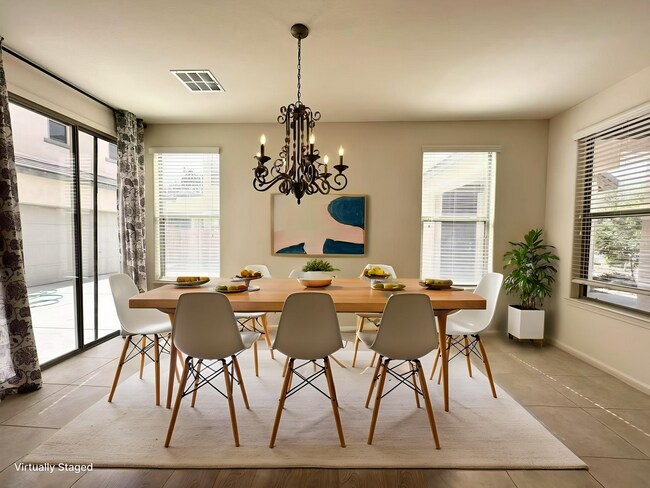 Foto del edificio - Nice 2 story single family