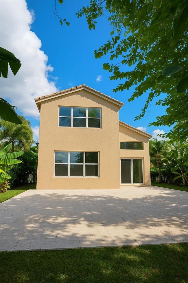 Building Photo - 2950 SW 163rd Ave