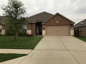 Building Photo - 2134 Redbud Dr