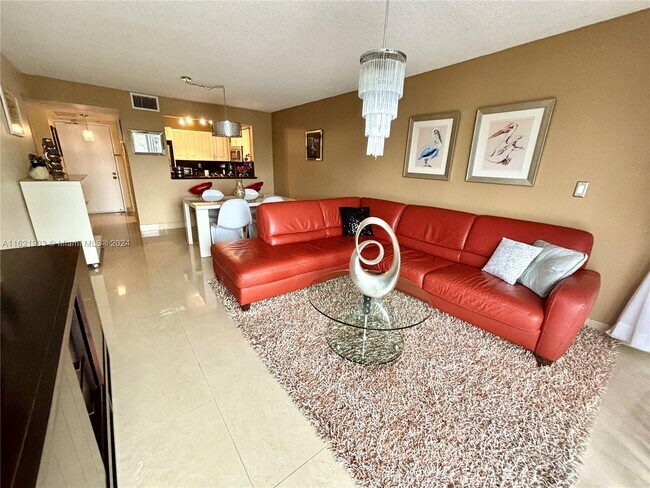 Foto del edificio - 3031 N Ocean Blvd