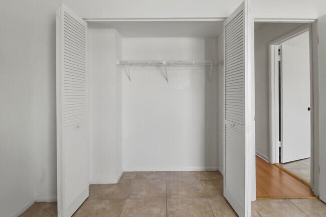 Foto del edificio - 1538 Shaker Cir