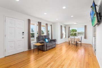 Foto del edificio - 4950 Zion Ave