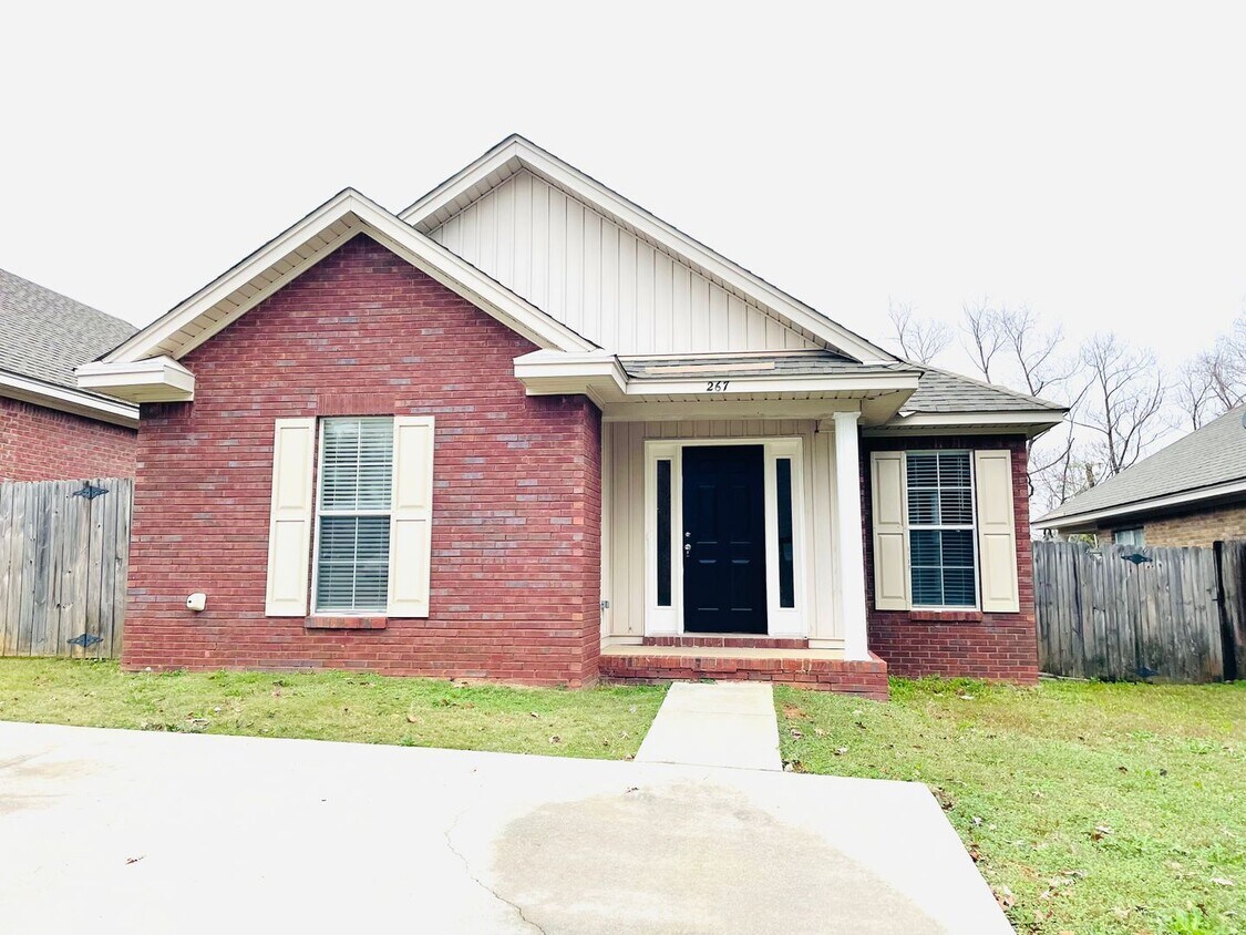 267 Thornfield Dr, Millbrook, AL 36054 House Rental in Millbrook, AL