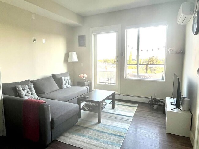 Building Photo - Stylish Living -- Modern 2-Bed, 2-Bath Con...