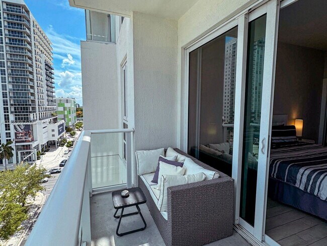 Foto del edificio - 321 NE 26th St