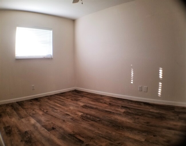Bedroom - 8692 SE Kingsley St