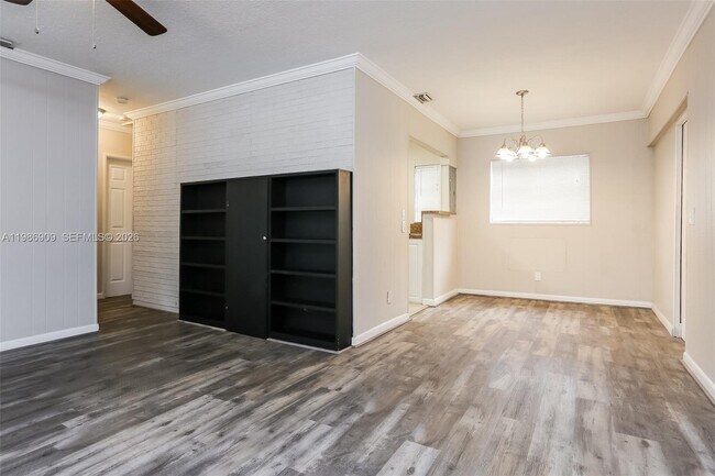 Foto del edificio - 1078 NE 157th St