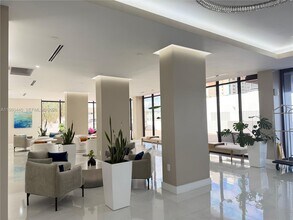 Building Photo - 2401 S Ocean Dr