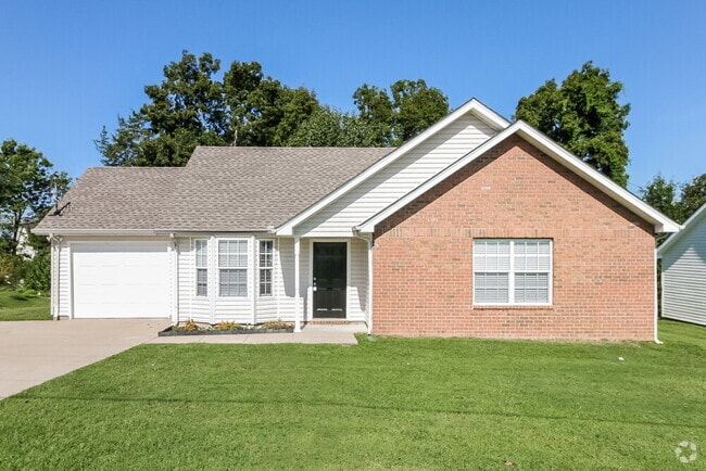 Building Photo - 1318 Lyndsey Ridge Dr