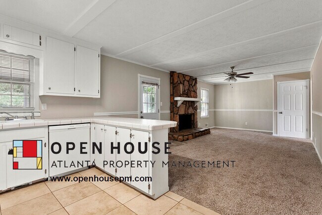 Building Photo - 2140 Spalding Dr, Marietta